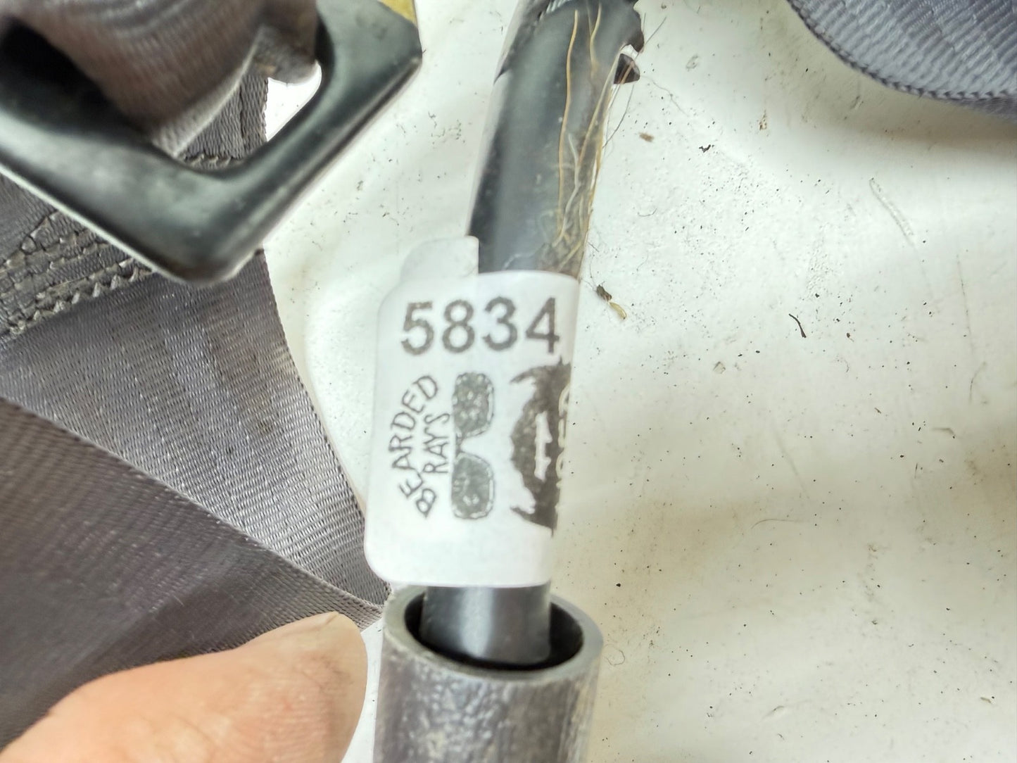 95 96 Jeep Cherokee Seat Belt Latch Center Lap Belt Right Passenger Side Rear OE
