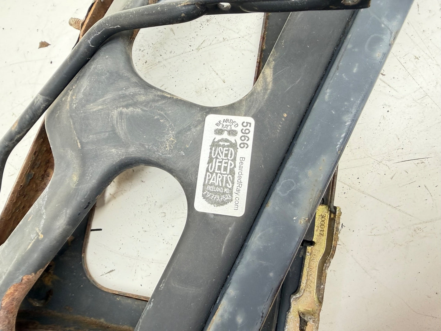 91-95 Driver Side Left Jeep Wrangler YJ Front SEAT MOUNT BRACKET Slider Mounting