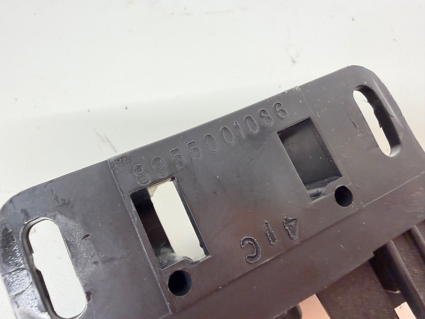 1984-1996 Jeep Cherokee XJ Glovebox Dash Glove Box Latch Light Lamp 8955001086