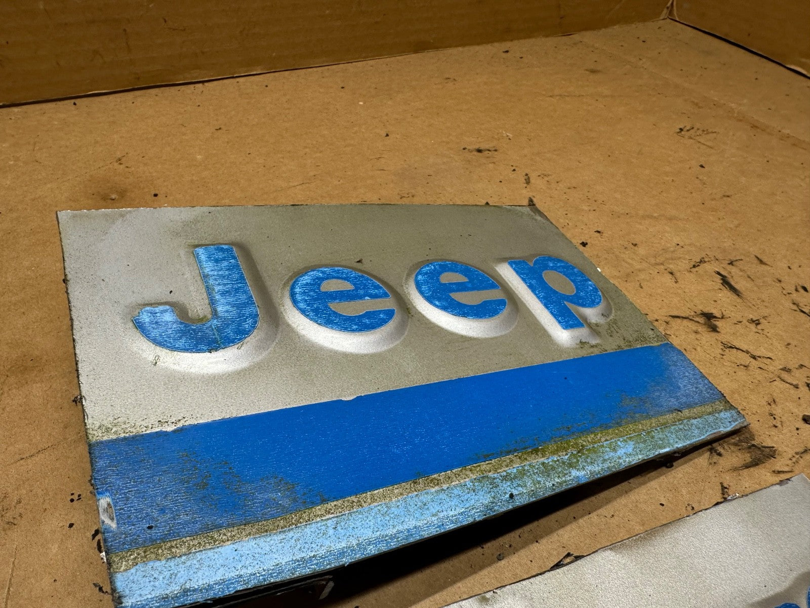 76-95 Jeep Wrangler YJ CJ 7 5 OEM SAHARA BODY FRONT PANEL LOGO Embossed Factory