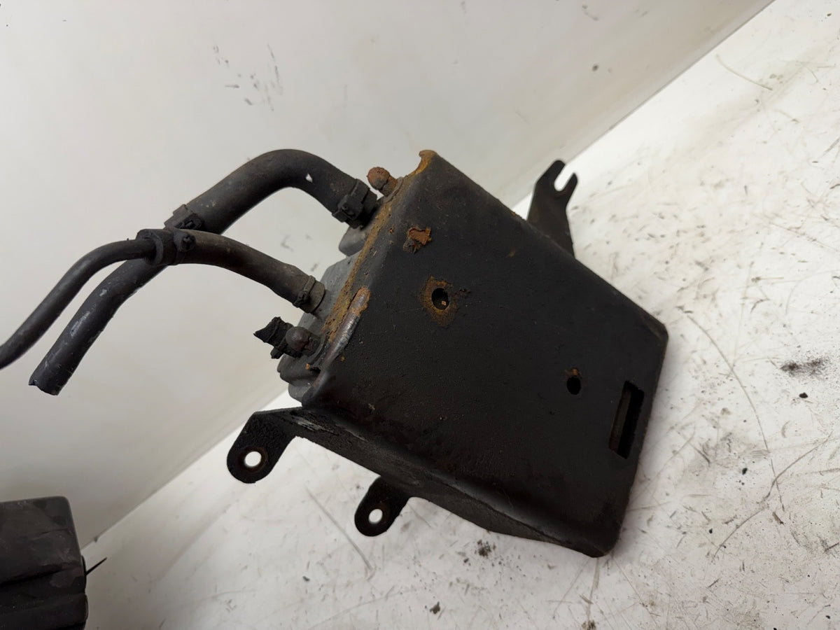 99-01 Jeep Cherokee XJ OEM Fuel Tank Charcoal Vapor Canister 4854111AD & Bracket