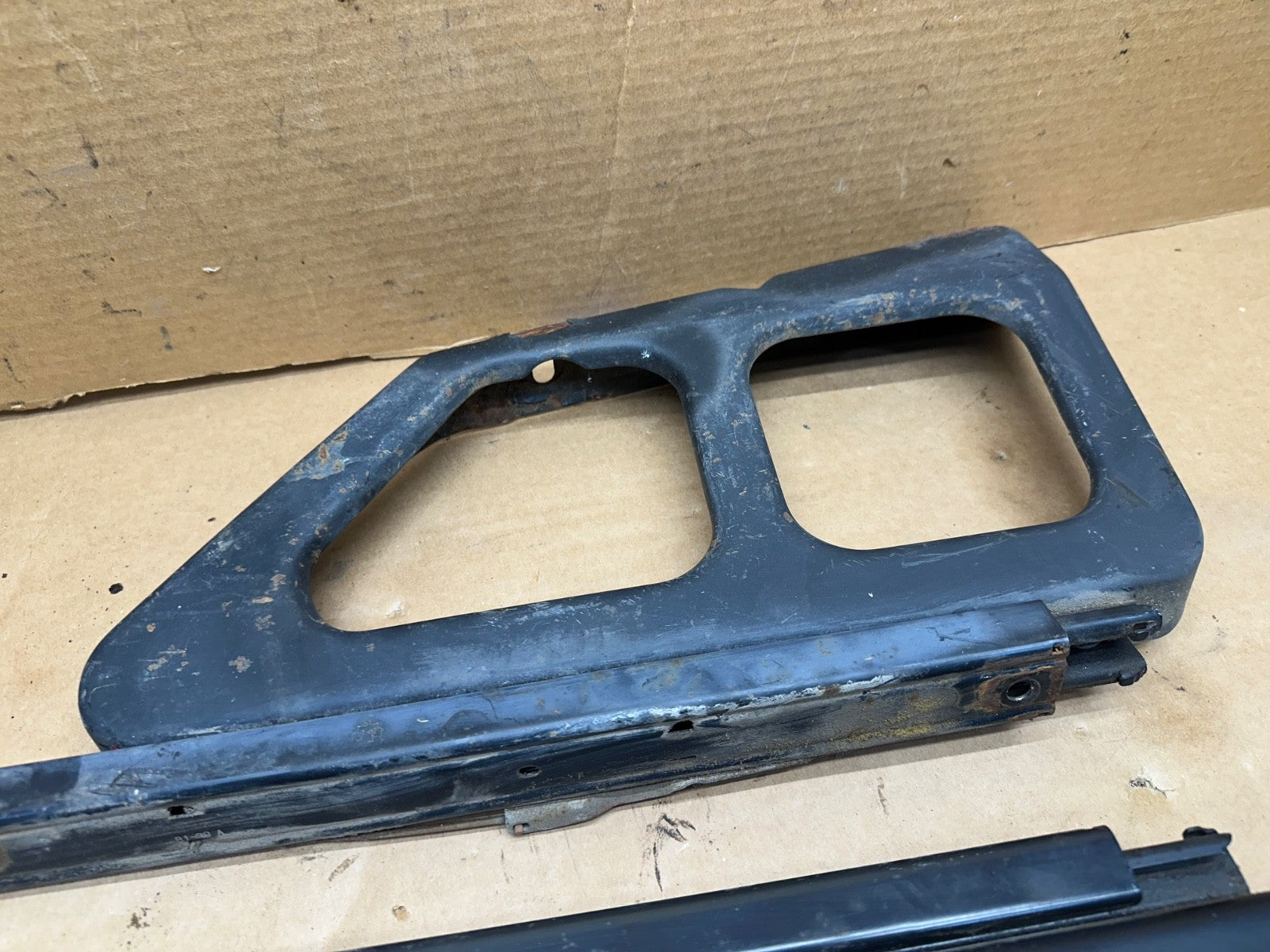 91-95 Driver Side Left Jeep Wrangler YJ Front SEAT MOUNT BRACKET Slider Mounting