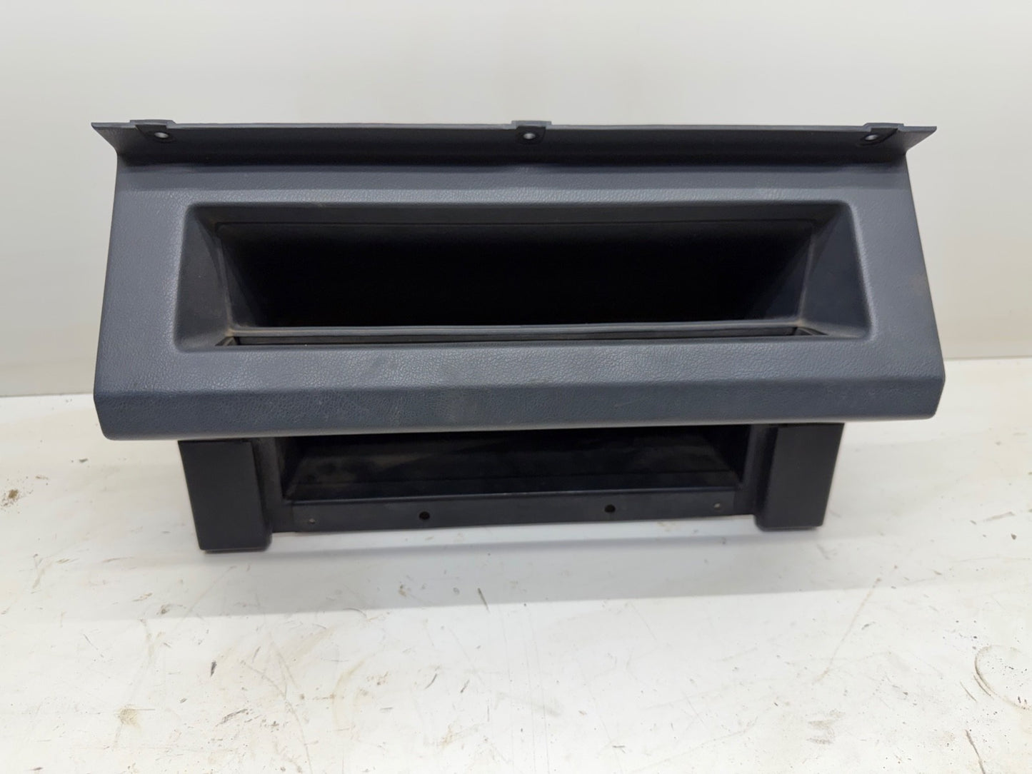 Jeep Wrangler YJ 87-95 OEM Glove Box NO Door Gray Grey 55007286 Glovebox Grab