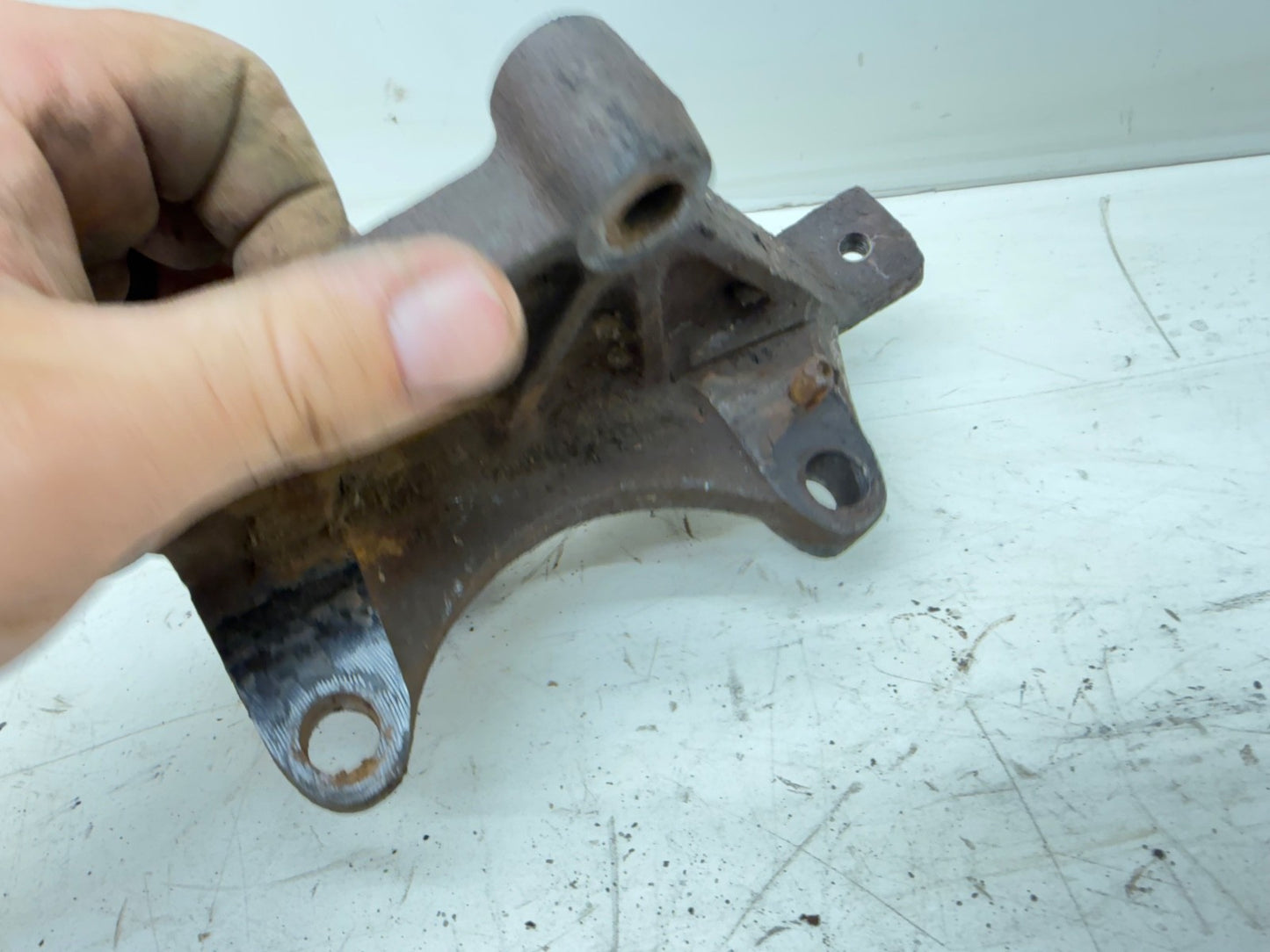 1987-1995 Jeep Wrangler YJ Steering Box Mounting Bracket Mount Brace OEM Factory