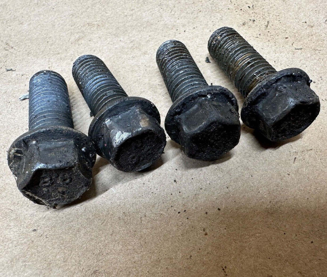 Bolt Jeep CJ 76-86 Manual Transmission to Bellhousing Bolts CJ5 CJ7 Bell Housing