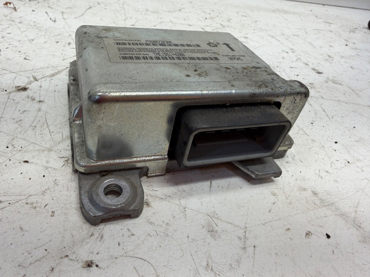 00 01 Jeep Cherokee XJ 2000 2001 Control Module P56007323AE GOOD USED OE FACTORY