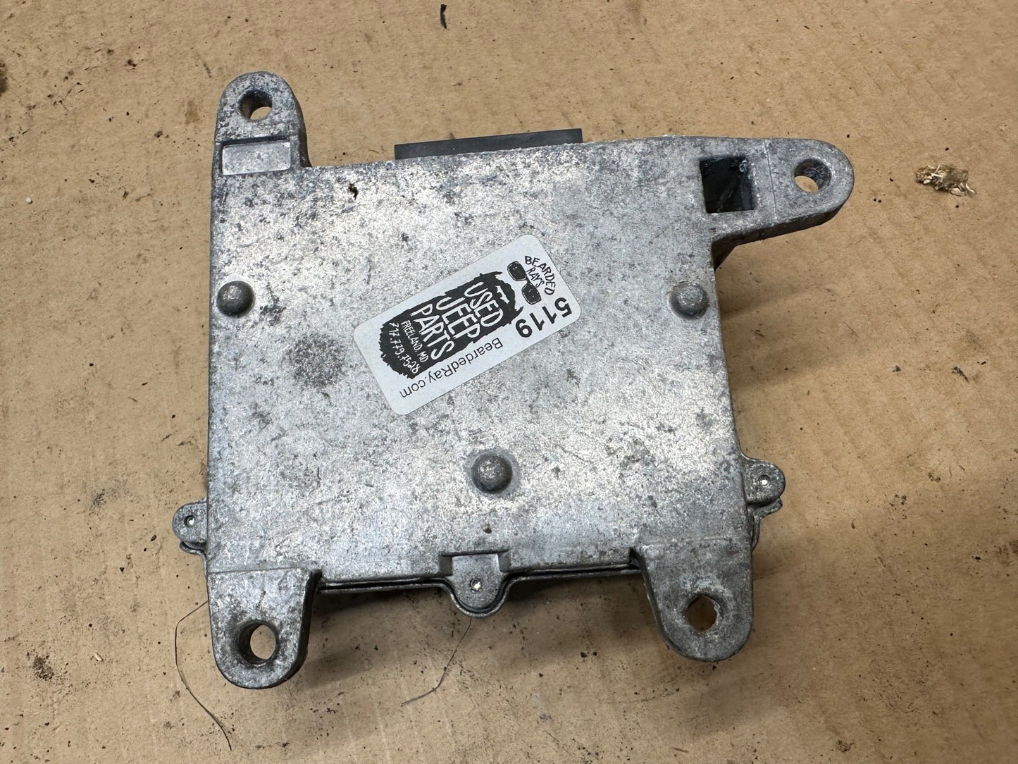 02-03 WRANGLER P56010300AC 56010300AC Computer Control Module Under Console OEM