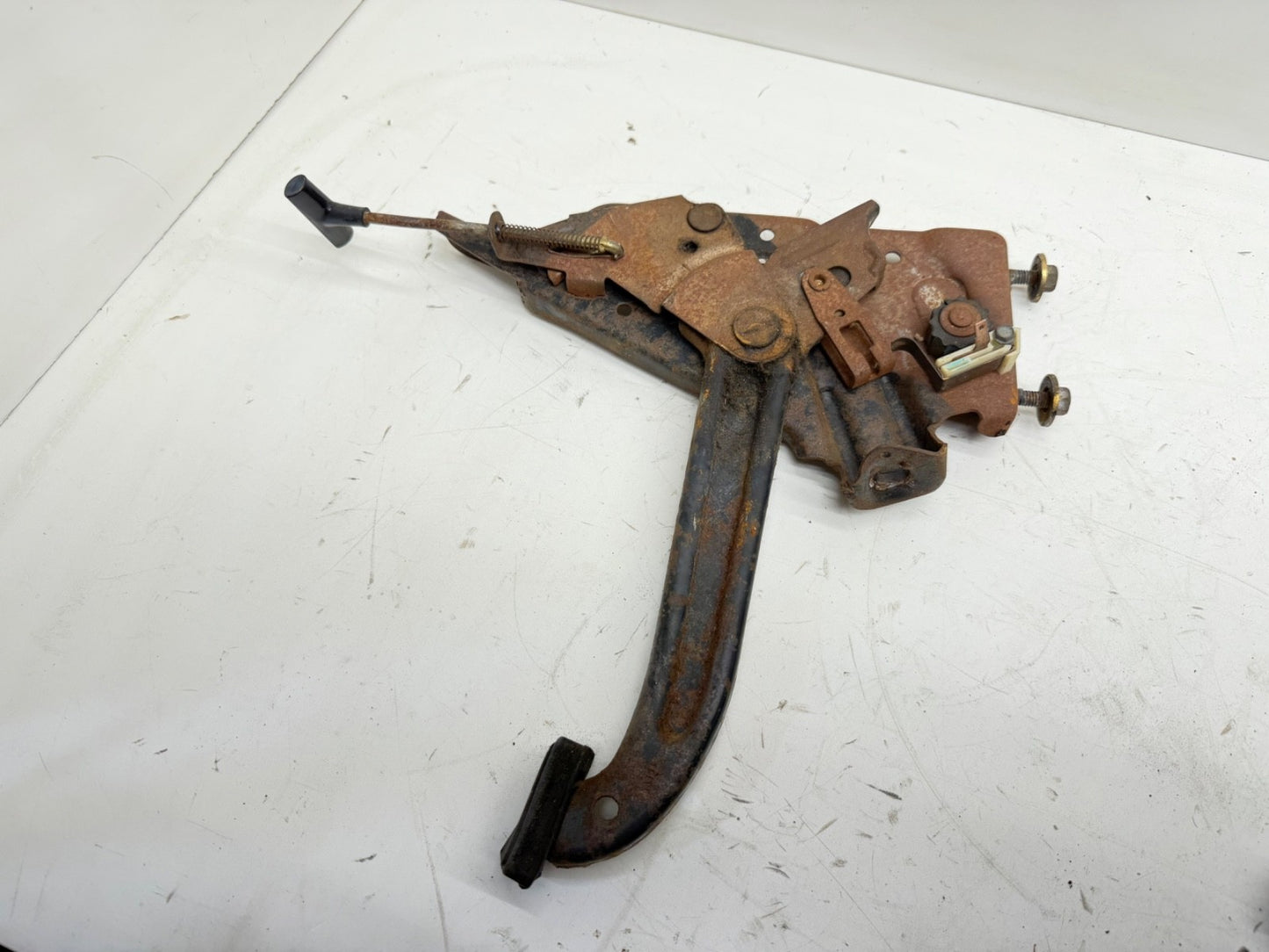 76-95 JEEP Wrangler YJ CJ Emergency Brake Pedal Assembly E-Brake Parking ebrake