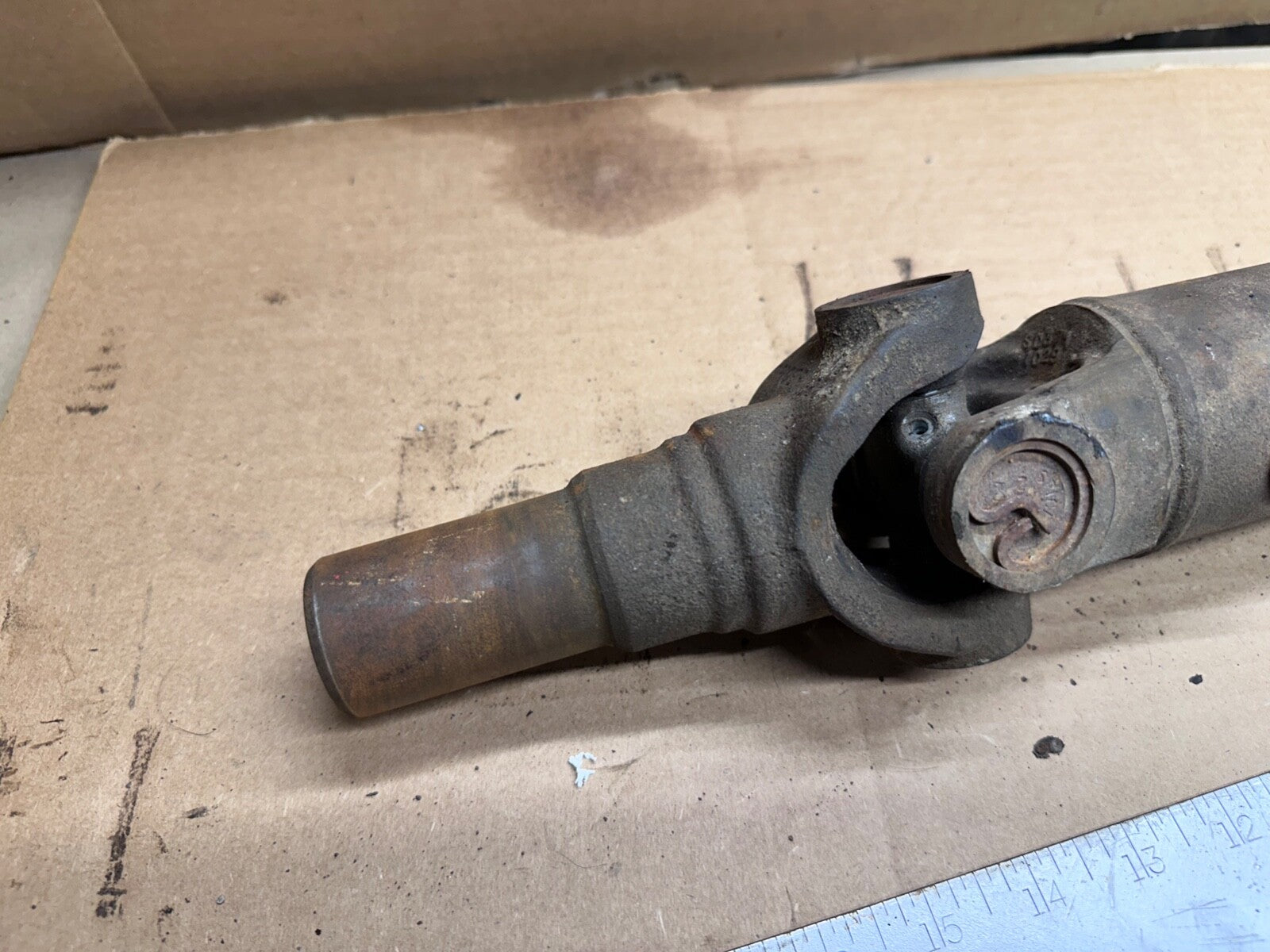 97-02 Jeep Wrangler TJ 13.5" REAR DRIVESHAFT 2.5L 4 CYL 5 Spd Drive Shaft 2.5 L