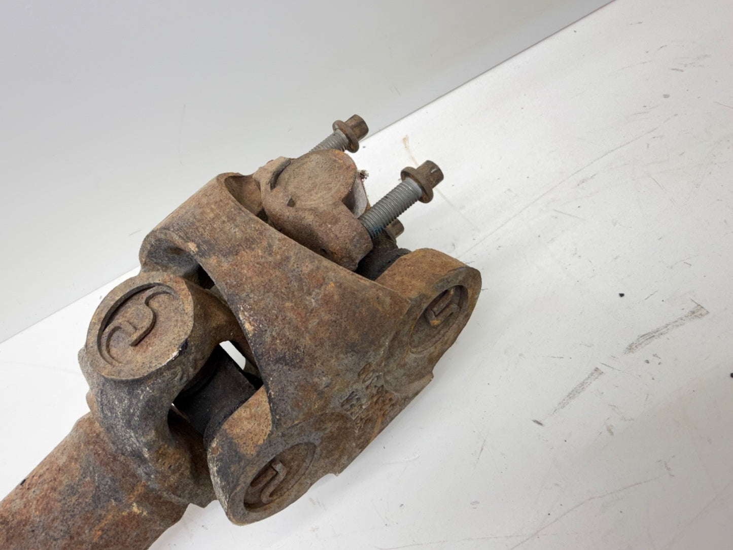 Jeep Wrangler TJ 97-02 2.5L Front Driveshaft Drive Shaft Manual Trans 4 Cyl OEM