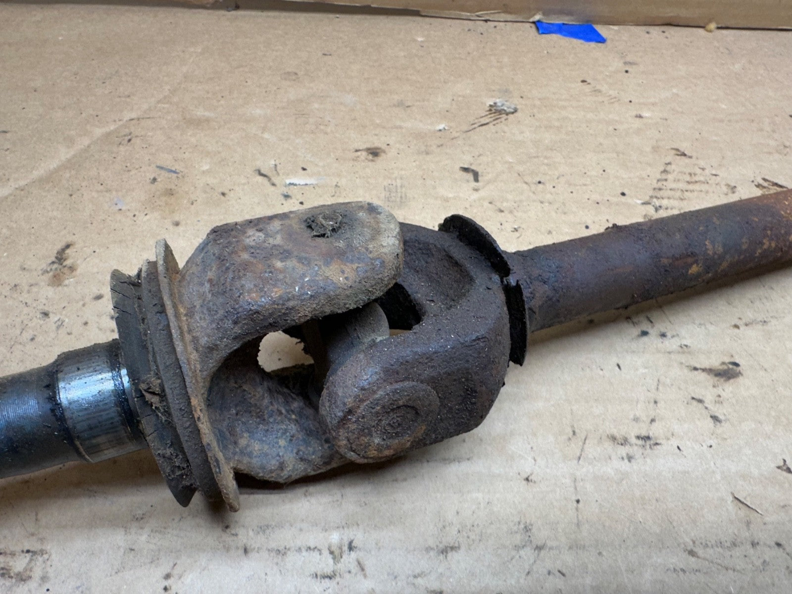 82-86 Jeep CJ 5 7 8 Dana 30 Wide Track Passenger Side Axle Shaft Track SHORT RF