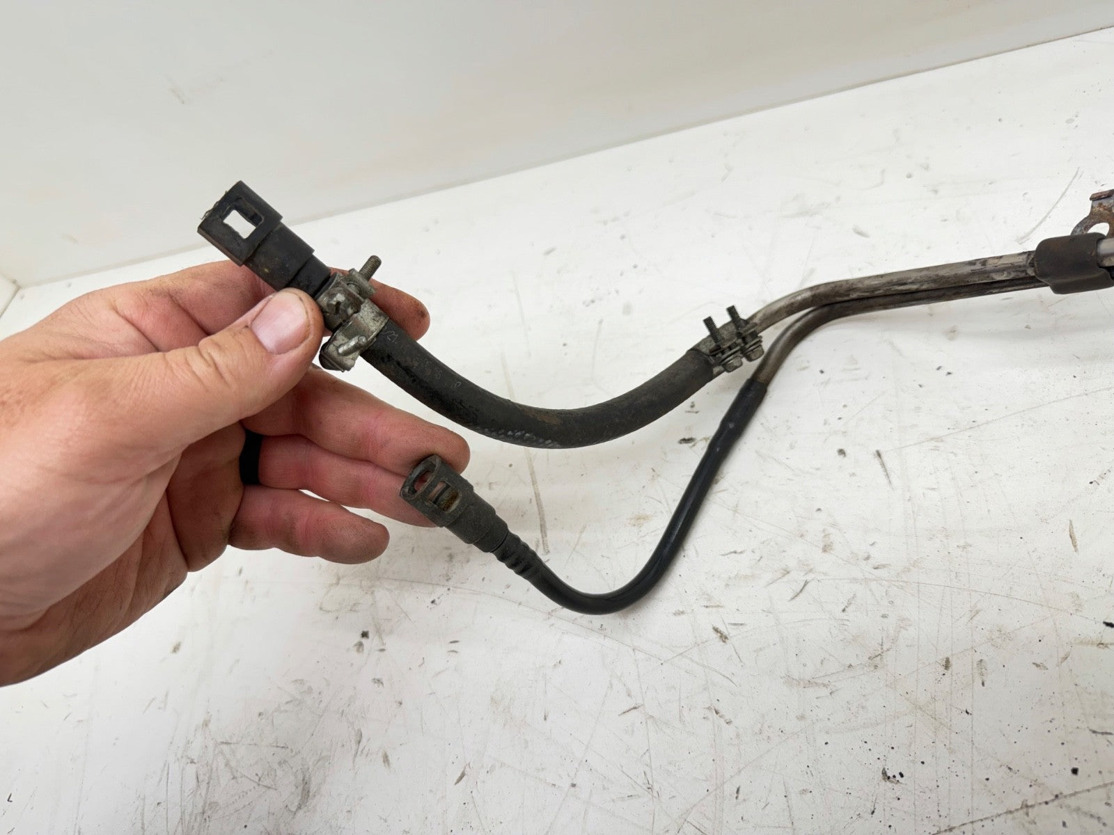 Jeep Wrangler YJ 91-95 2.5 Stainless Steel Fuel Line Engine Rail Frame Gas Hose