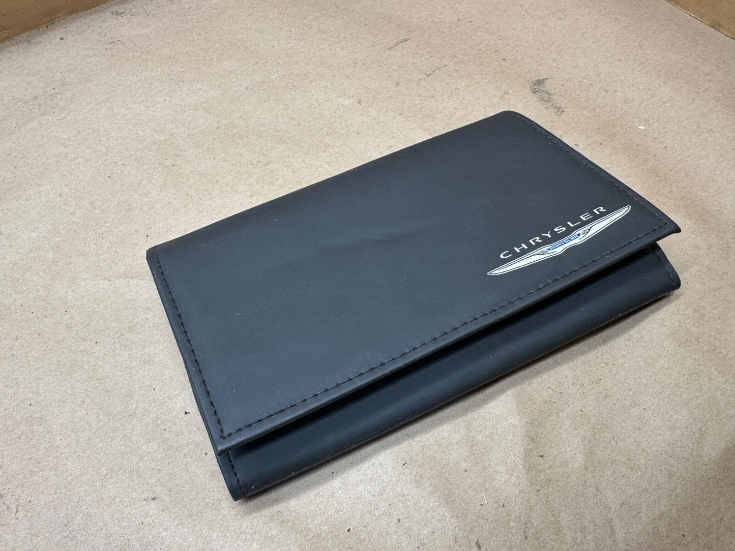 2016 Chrysler Town and & Country Owners Manual User Guide Case OEM 16 Factory