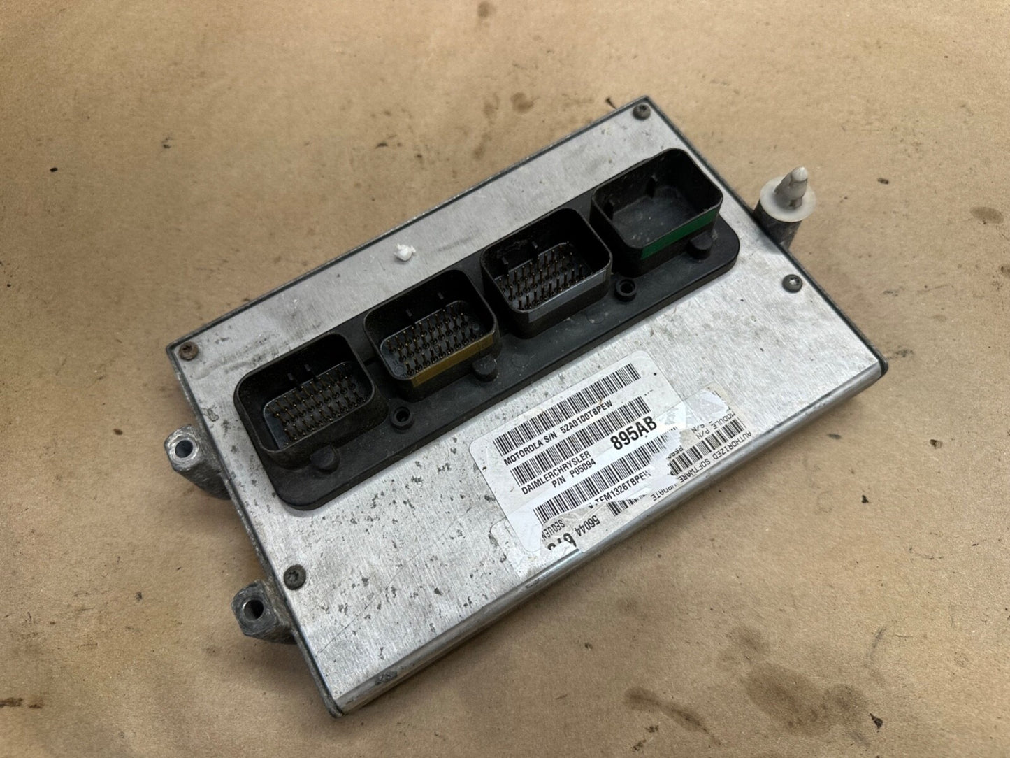 2005-2010 Jeep Commander 3.7L  Engine Control Module P05094895AB P05094325AH
