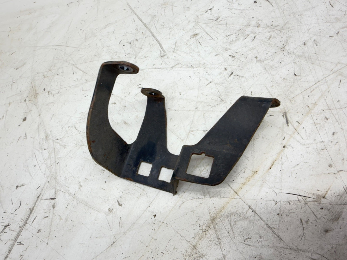 91-02 Jeep Wrangler TJ 4.0 L Throttle Cable Bracket Kickdown Mount OEM Factory