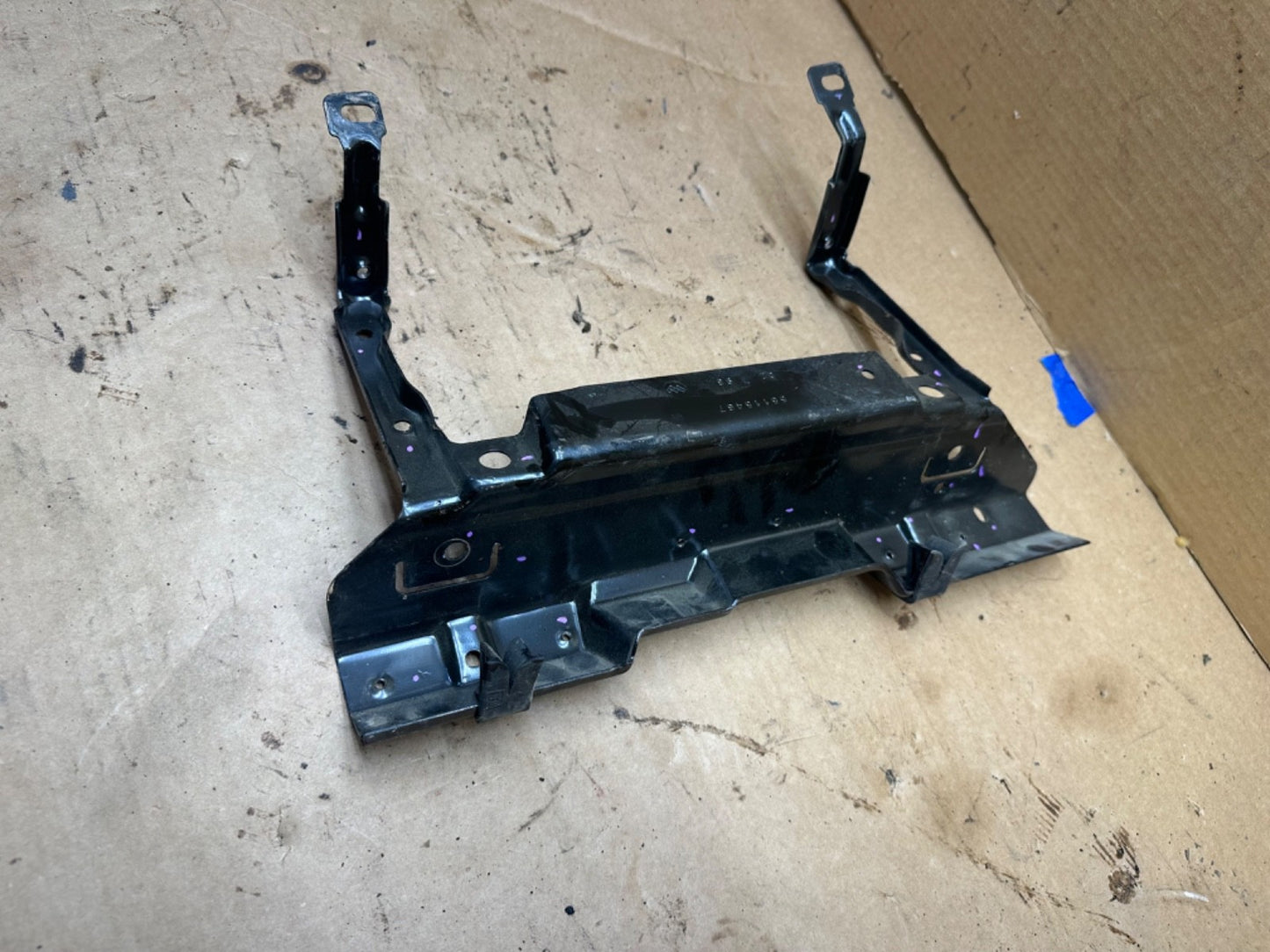 97-01 Jeep Cherokee XJ Airbag Glovebox Glove Box Dash Mount Bracket Support OEM