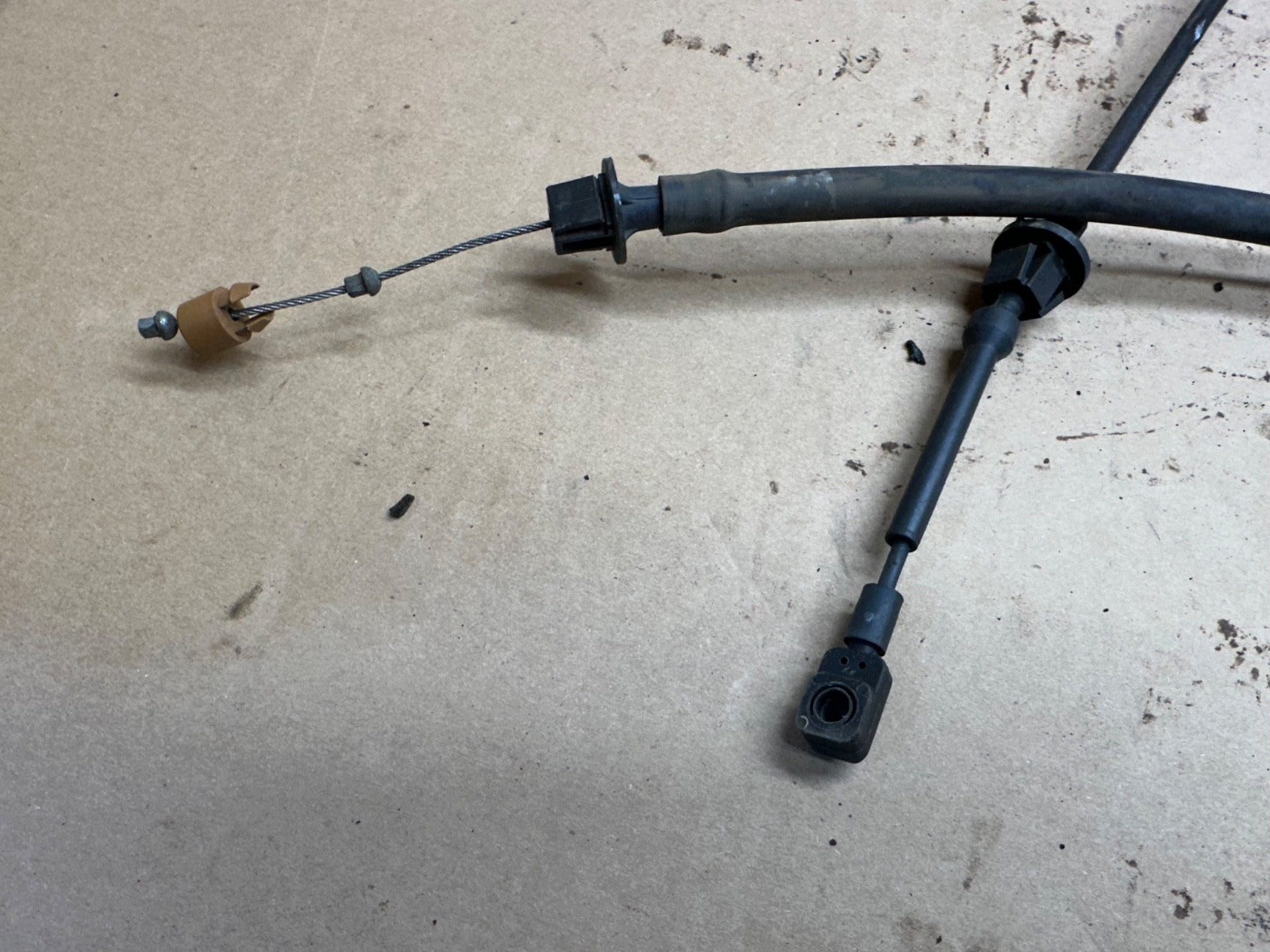 97-06 Jeep TJ Wrangler 4.0 2.5 Throttle Accelerator Cable 04854137AC Gas Body