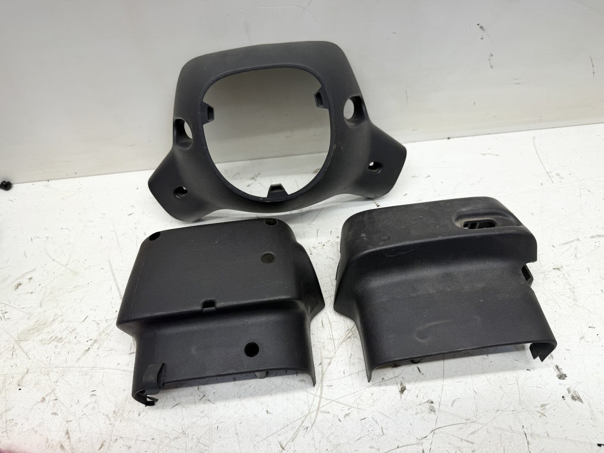 Jeep Cherokee XJ 97-01 OEM Automatic Tilt Steering Column Bezel Shroud Wheel Gre