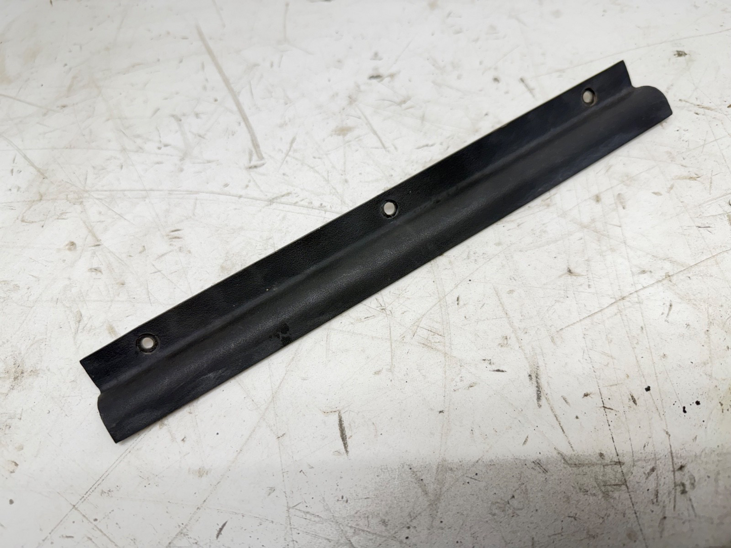 Jeep Wrangler YJ 87-95 OEM Body Wire Wiring Harness Cover Plastic Trim 5758728