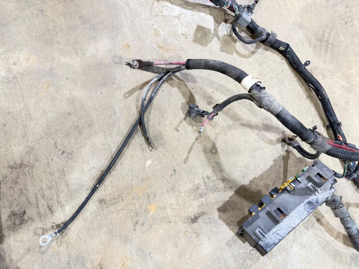 01 Jeep TJ Wrangler 4.0 2.5 L Engine Under Hood Fusebox Wire Harness 56010350AK