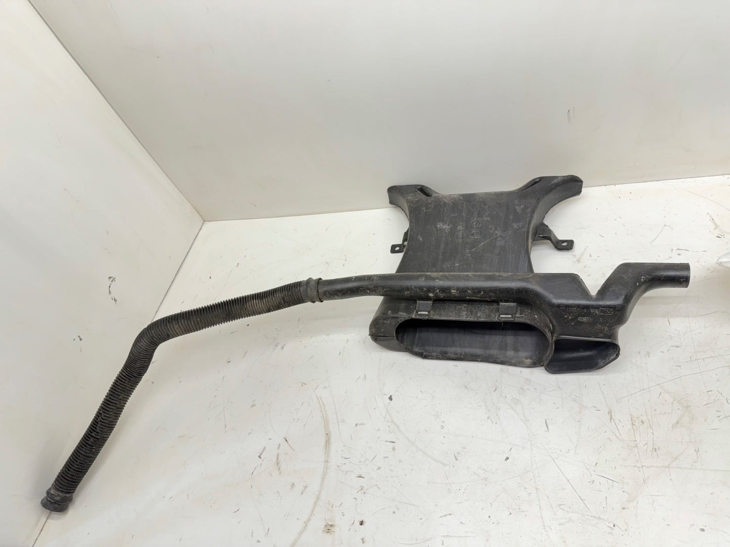 97-02 Jeep Wrangler TJ Defrost Vent 55115161 Heat Duct w/ Directional Defroster