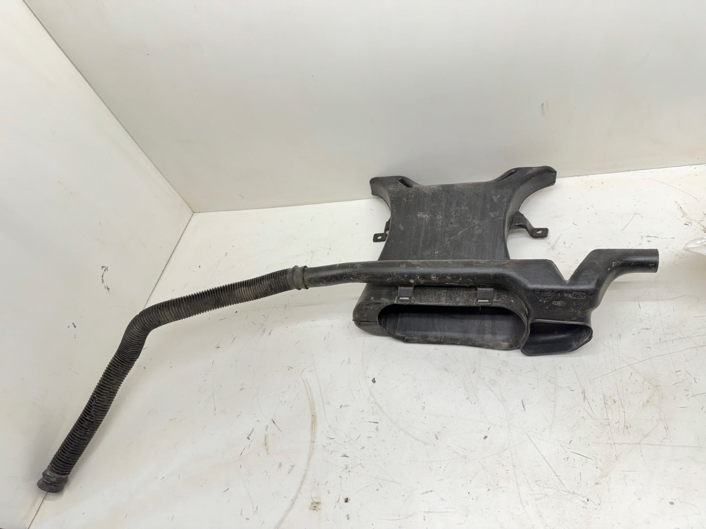 97-02 Jeep Wrangler TJ Defrost Vent 55115161 Heat Duct w/ Directional Defroster