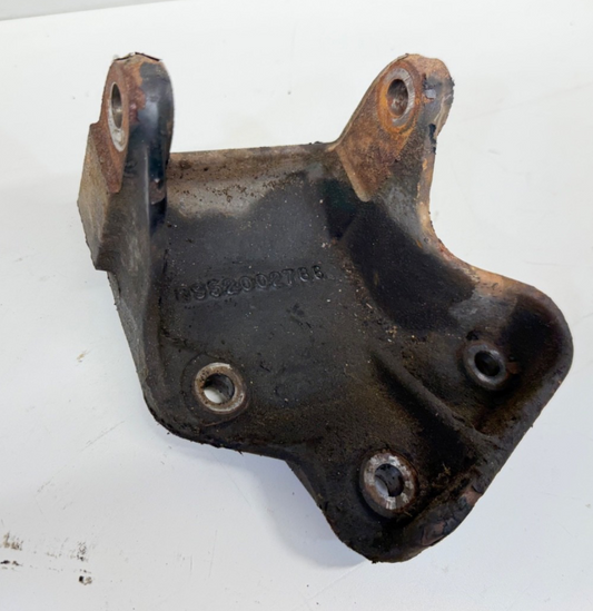 91-01 Engine Motor Mount Bracket OEM Right Side 4.0 L 6 Cyl Cherokee XJ Steel 40