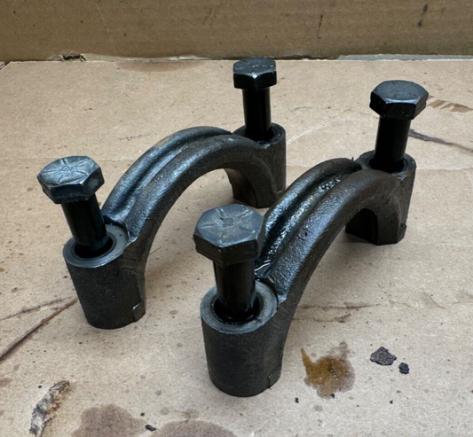 AMC MODEL 20 DIFFERENTIAL CARRIER BEARING RETAINER CAPS PAIR WITH BOLT Diff CJ