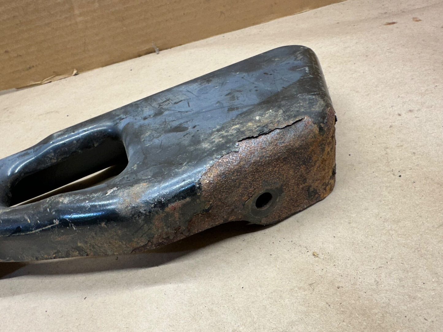 97-02 Jeep TJ Wrangler Front SEAT MOUNT Bracket Fixed Rail Drivers Left ONLY OEM