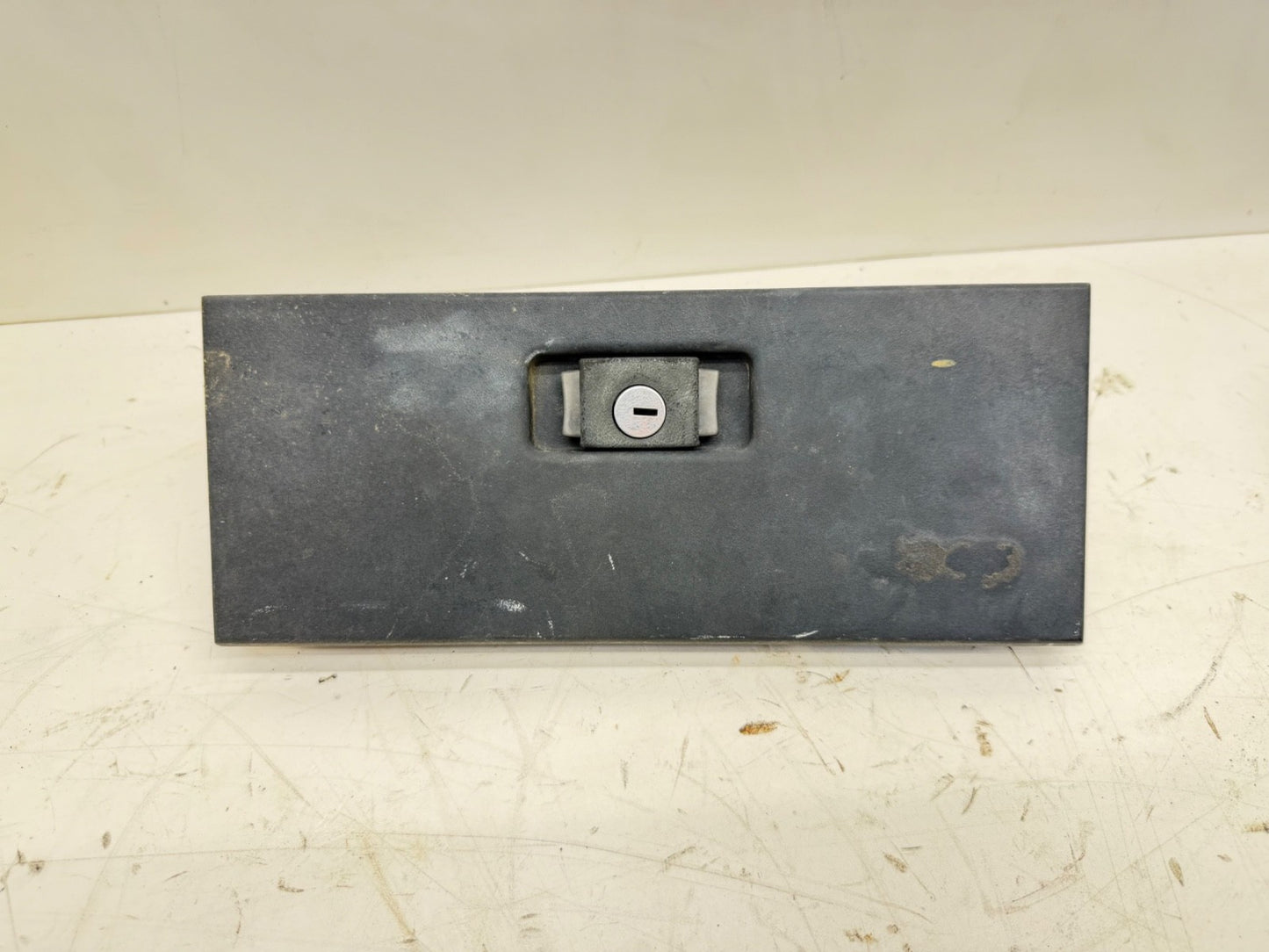 Jeep Wrangler YJ 87-95 OEM Black Glove Box Glovebox Door Factory OEM Latch Hinge