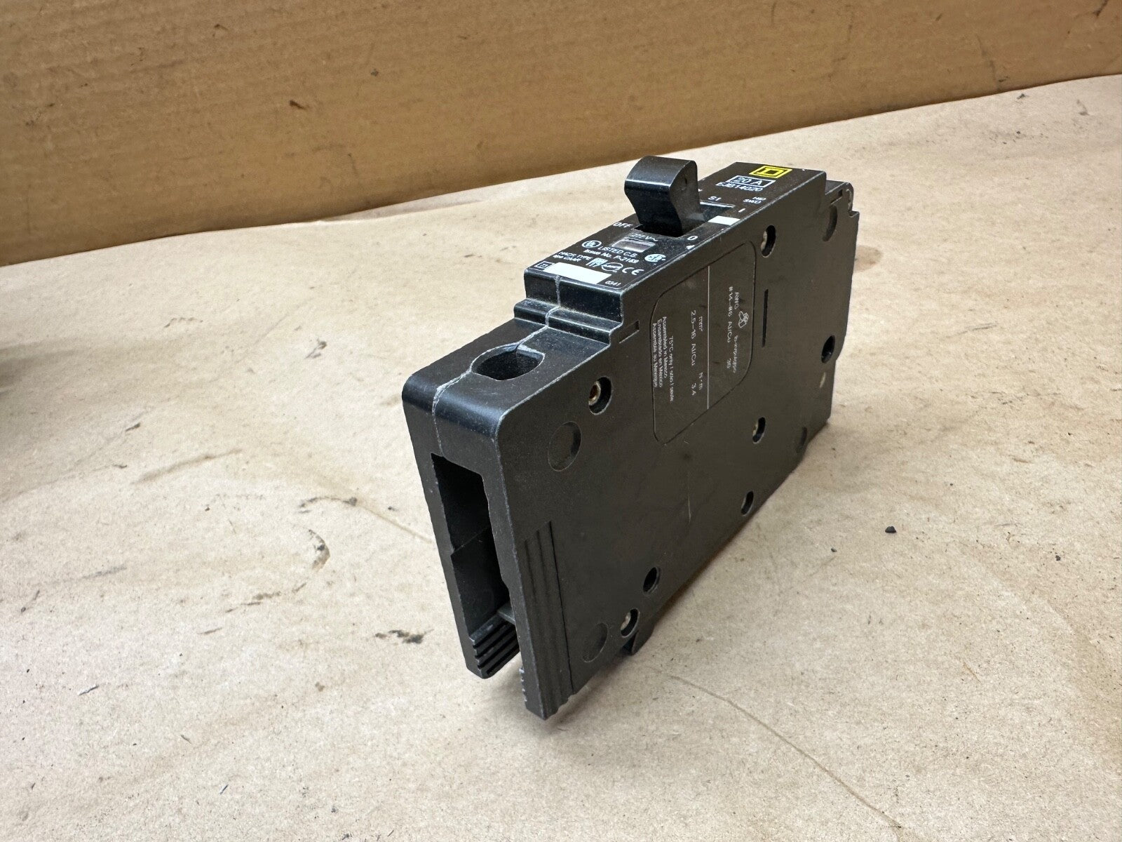 Quantity of 6 Square D EJB14020 SQUARE D 1 pole 20 amp 277 volt Circuit Breaker