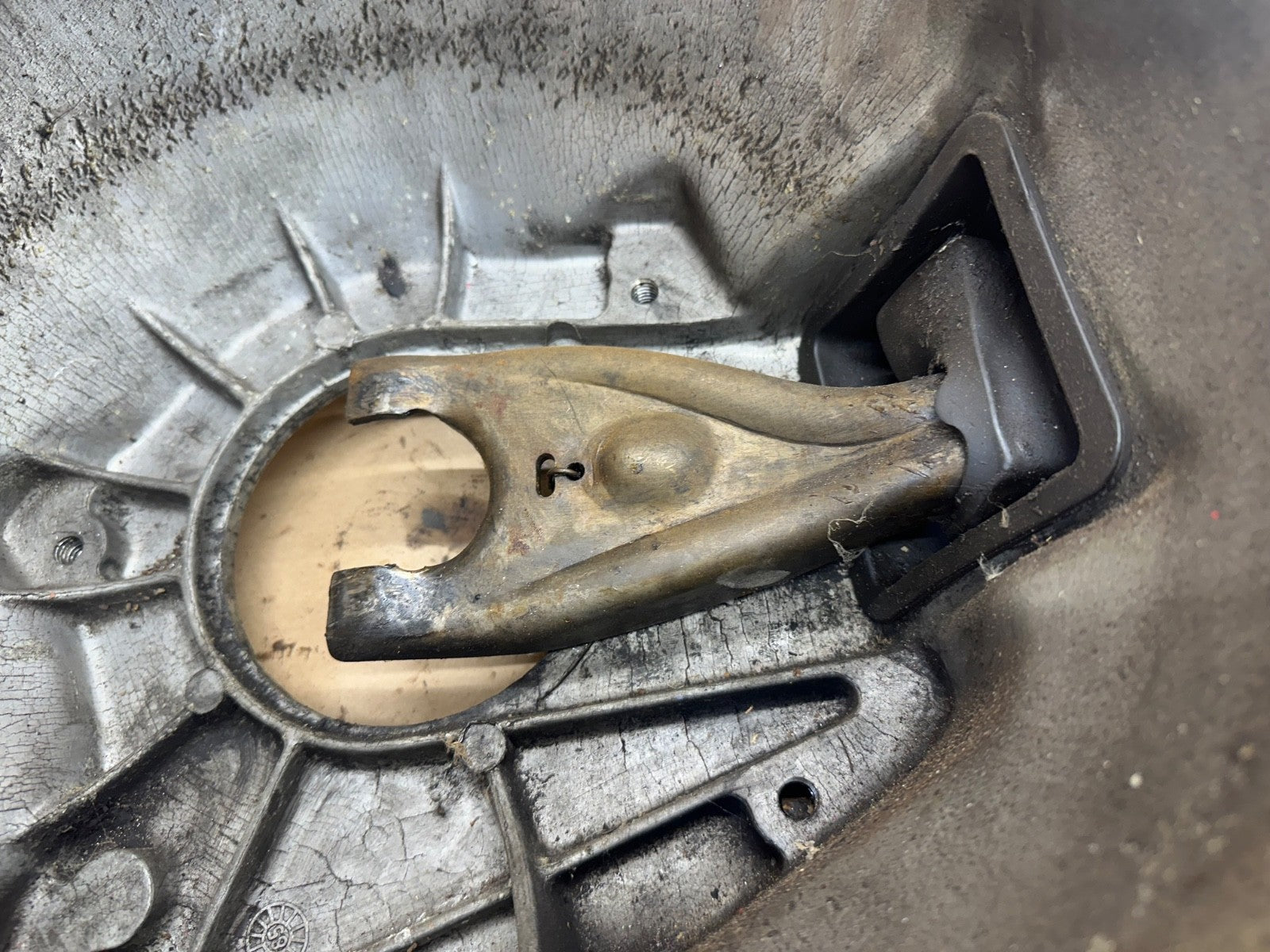 Jeep CJ Bell Housing T4 T5 SR4 Transmission CJ CJ7 80-86 4.2L 304 V8 Bellhousing