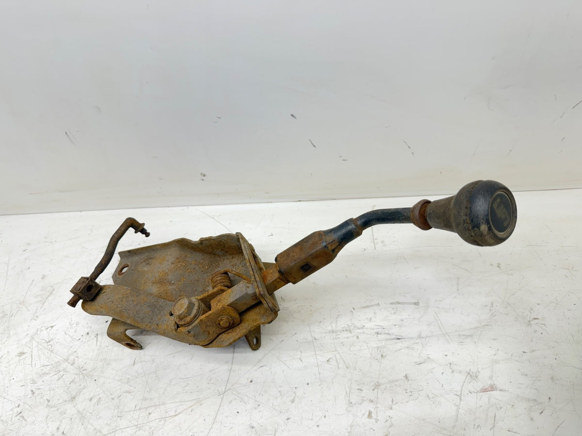 87-95 Jeep Wrangler YJ Transfer Case Shifter Bracket 5 speed NP231 AX5 231 Shift