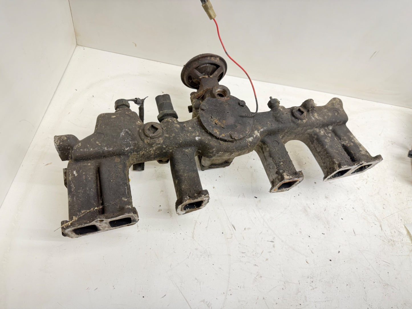 81-90 Jeep 6 Cylinder Intake Manifold CJ5 CJ7 Wrangler YJ AMC 4.2 L 258 4.2L