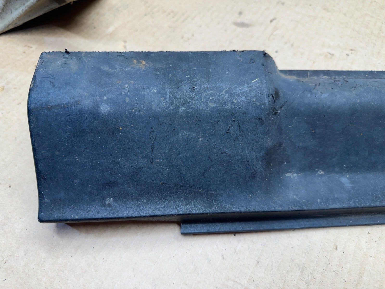 97-06 Jeep TJ Wrangler FRONT PLASTIC BUMPER COVER Frame Overlay OEM 55155667AC
