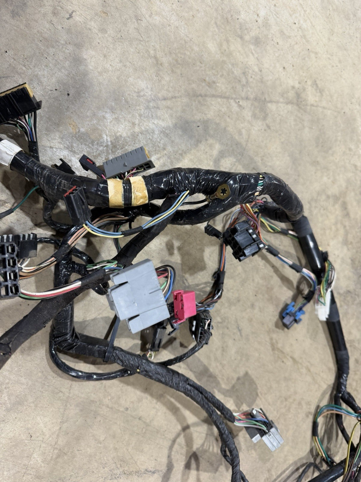 95 1995 JEEP CHEROKEE XJ DASH WIRE HARNESS FUSE BOX RELAYS 4.0L AT Wiring Panel