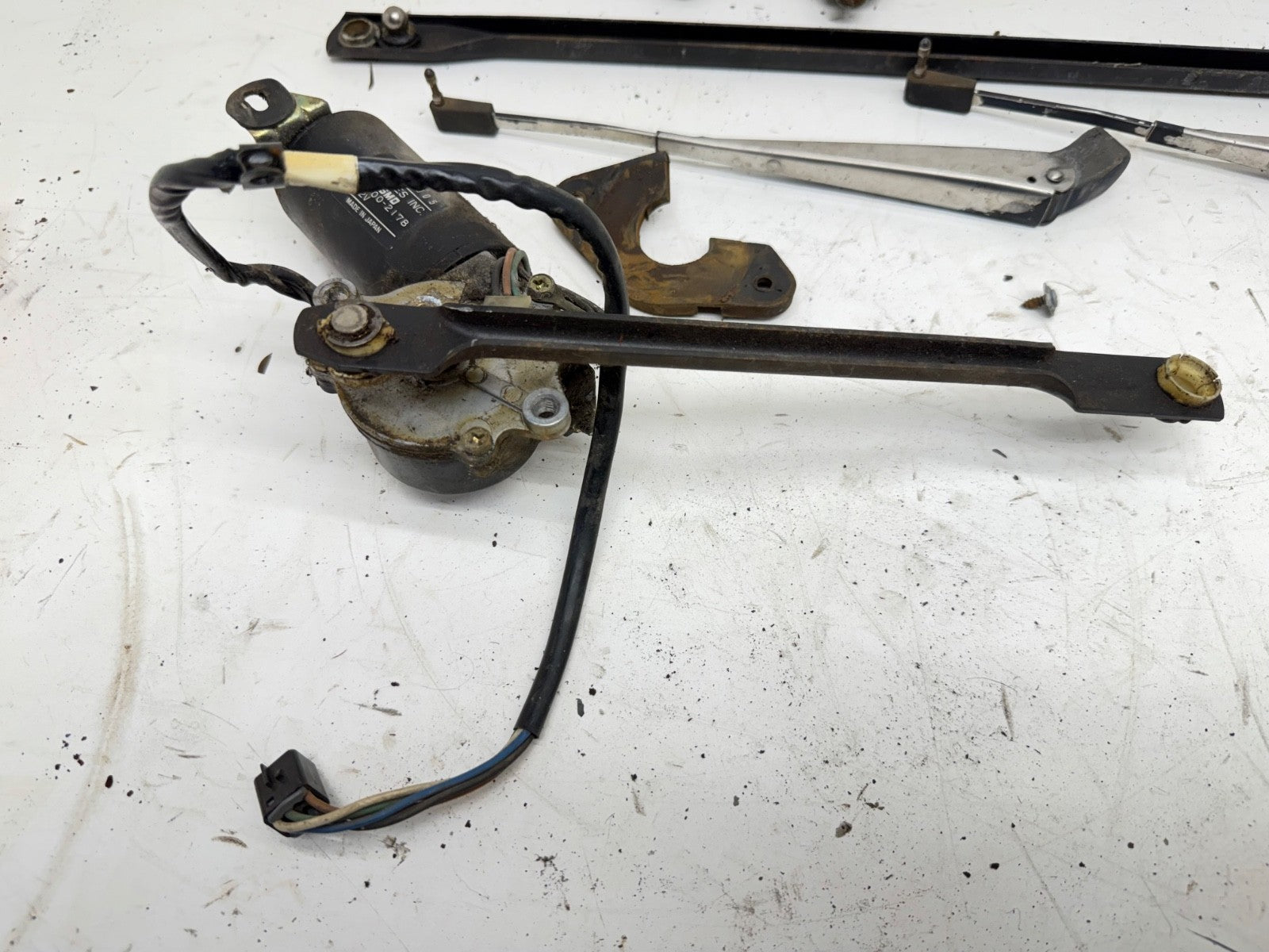 Jeep Wrangler YJ 87-95 Wiper Transmission Linkage Pivot Nut Motor Assembly Rod