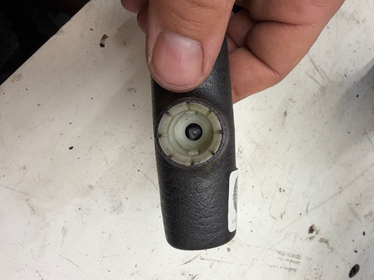 Jeep Cherokee XJ 97-01 OEM Shifter Shift Automatic T-Handle Knob Grip Factory OE