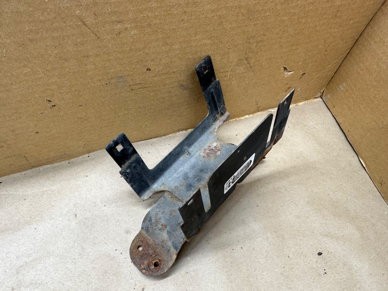 Under Hood Fusebox Mount Fuse Box Bracket 00-06 Jeep TJ Wrangler OEM Fender