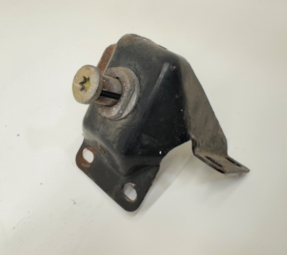 Jeep Wrangler YJ 87-95 Tail Gate Tailgate Rear Latch Striker Pin Catch Back Door