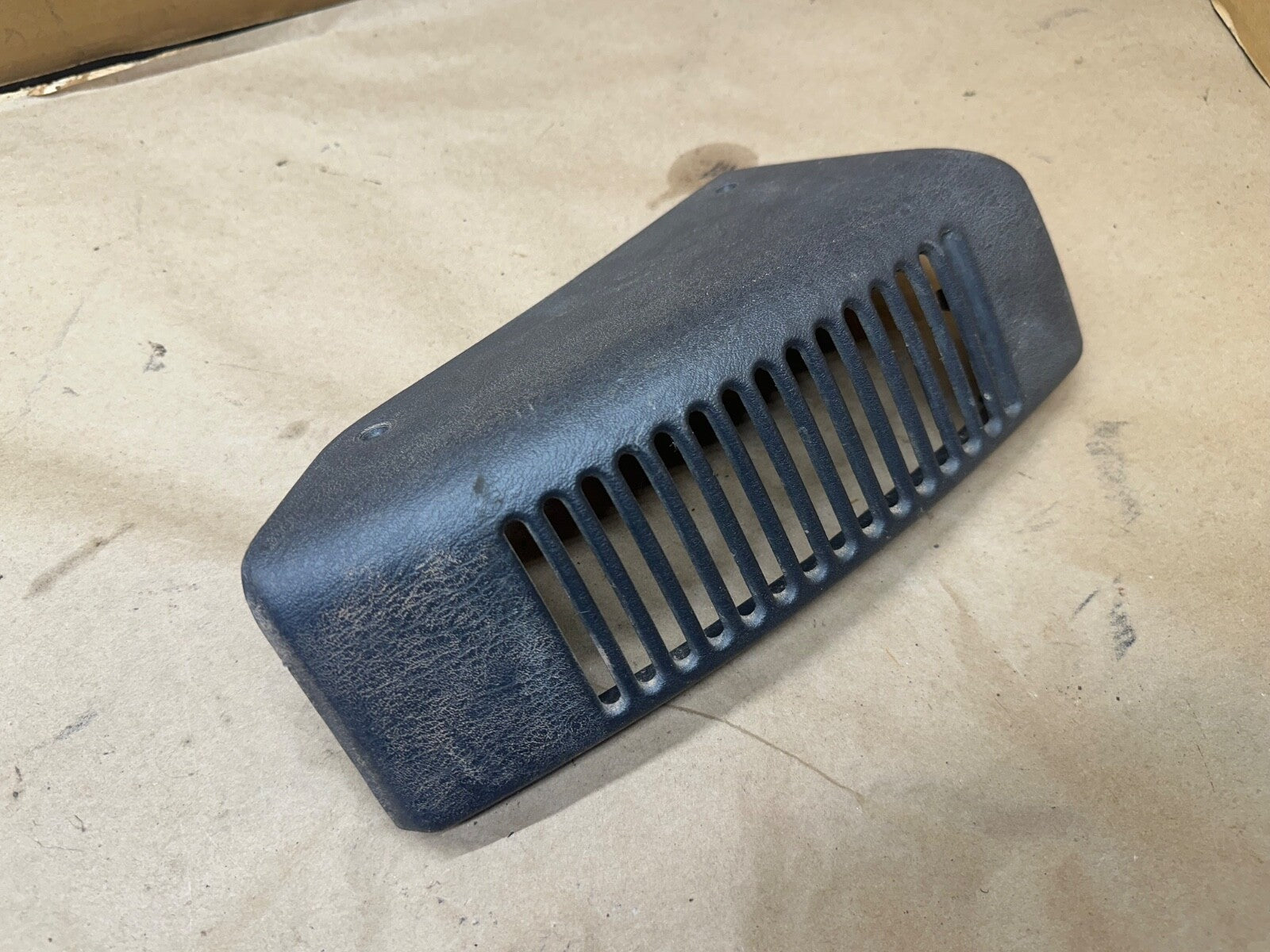 97-06 Jeep TJ Wrangler Factory Dash Speaker Cover Bezel Agate LH Driver Grey Gra