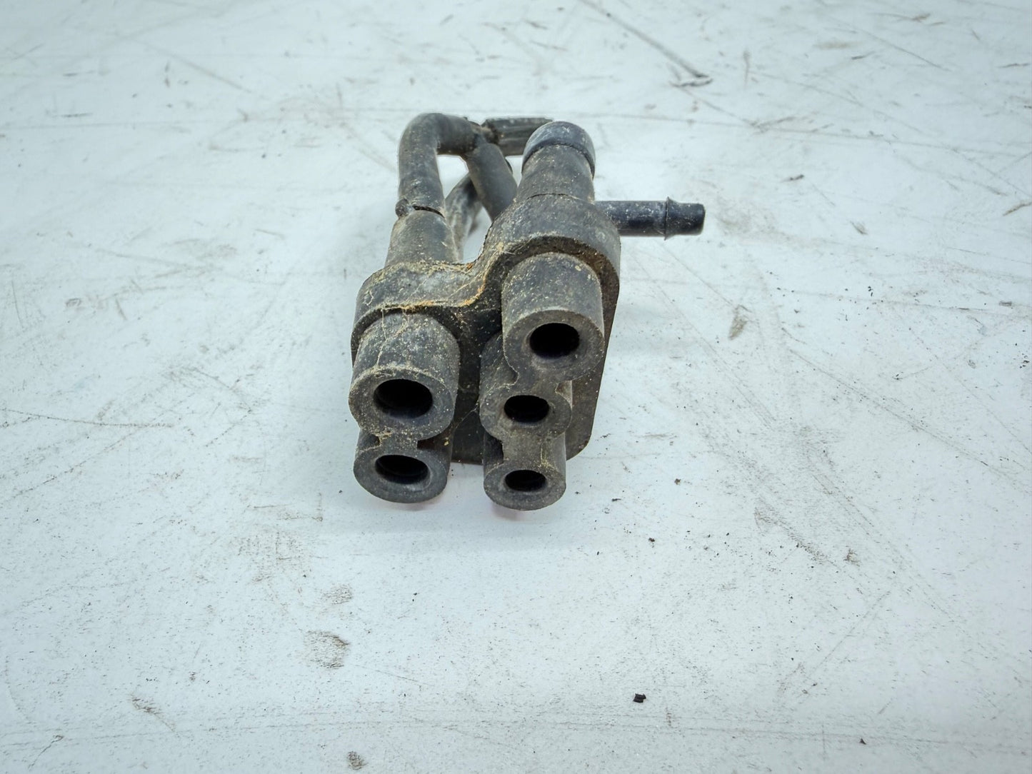 Jeep Wrangler & CJ 258 Intake Manifold Sensor 4.2 Ported Vacuum Switch Plug OEM