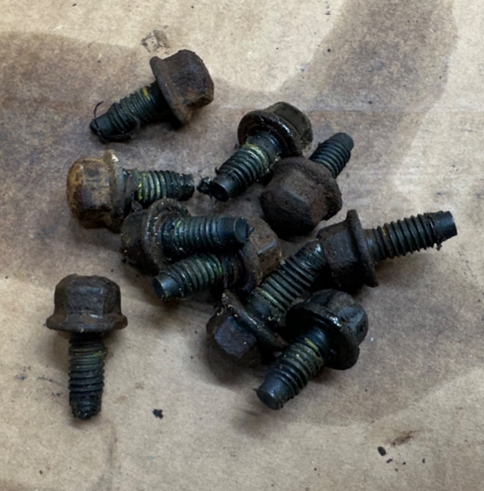 94-04 Ford Mustang Explorer 8.8 Differential Cover Bolts Bolt Set of 10 Factory