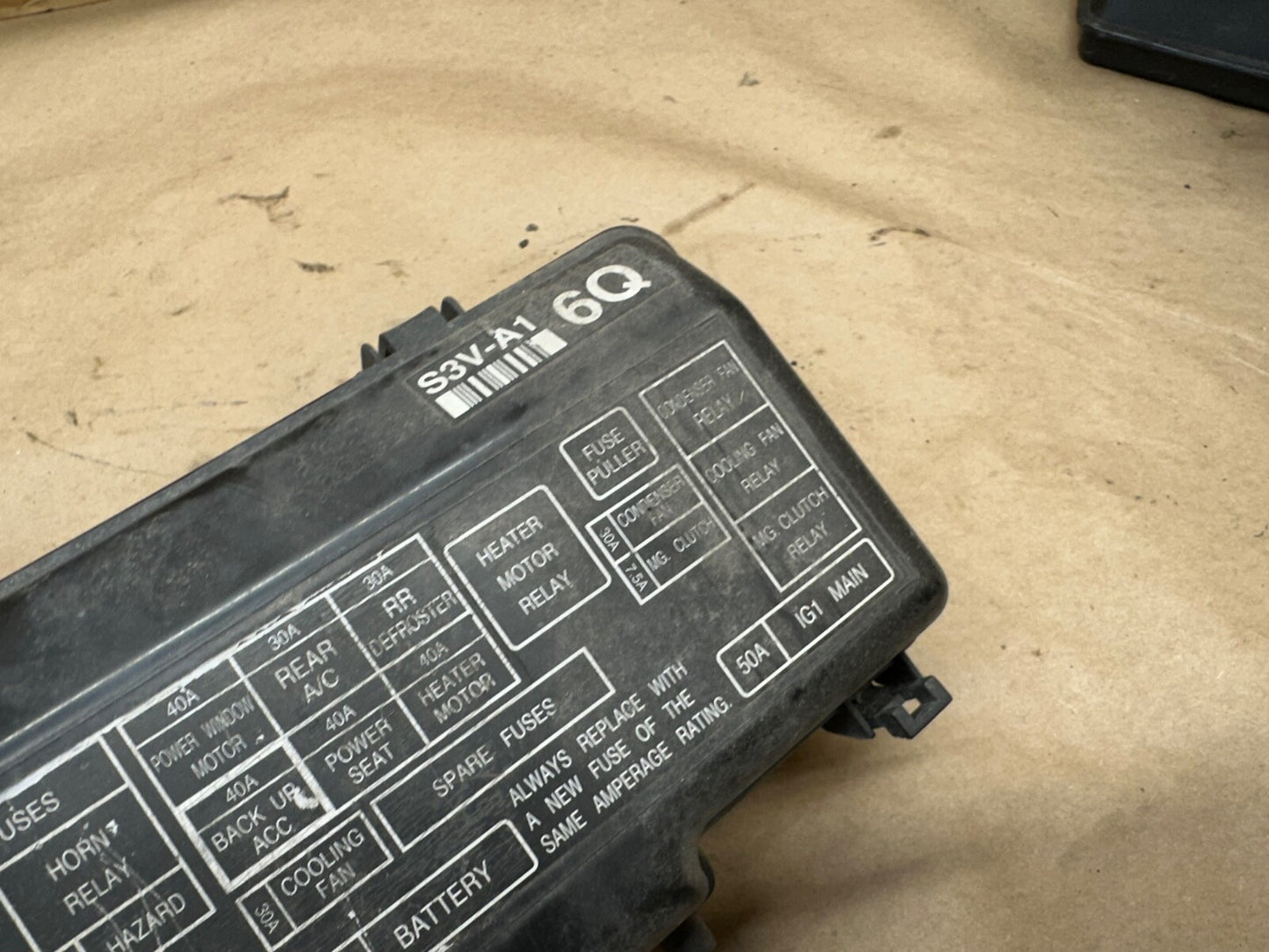 2001-2006 Acura MDX 3.5L V6 Fuse Box Fusebox Upper Cap Lid Cover S3V-A1 Block OE