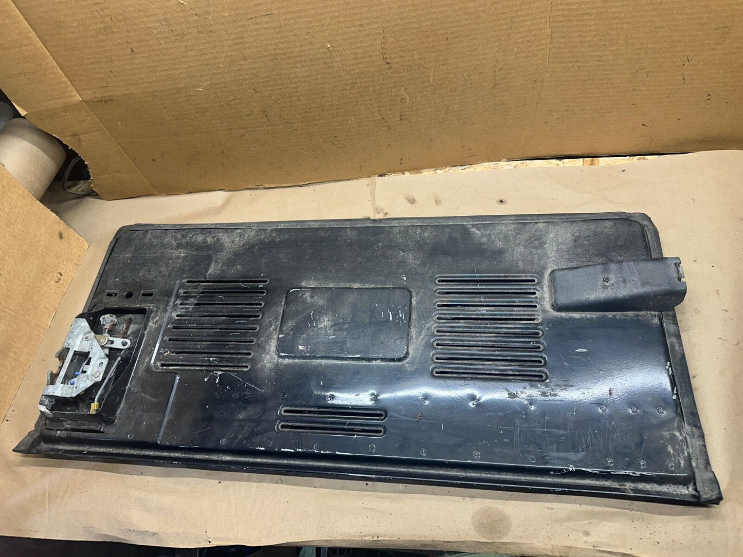 03-06 Jeep TJ Wrangler Rear Tailgate Tail Gate Back OEM 04 05 Rear Hatch Black