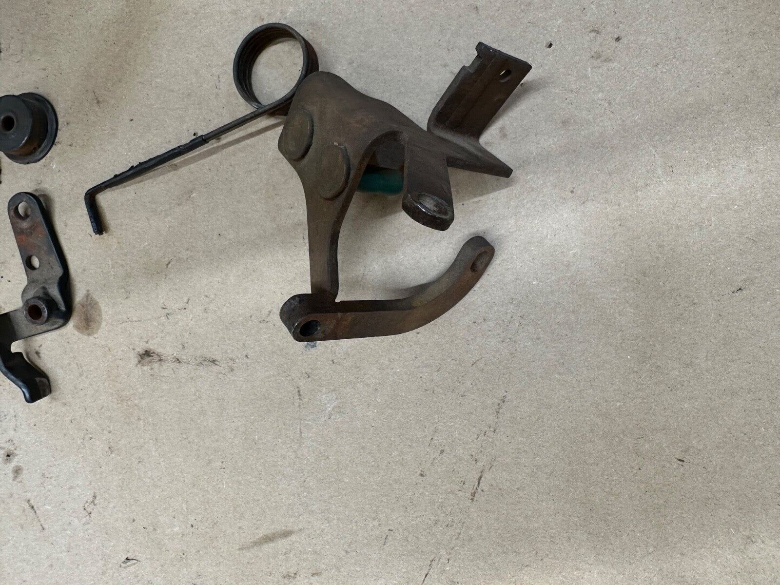 Genuine Cummins Throttle Control Bracket 3935752 P Pump OEM Ford Return Spring