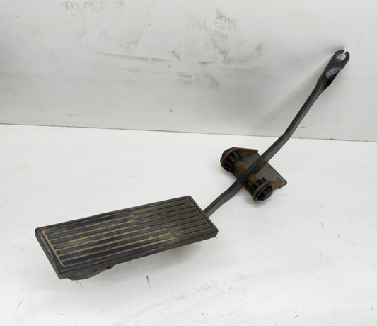Jeep Wrangler TJ 97-06 Gas Accelerator Pedal Throttle Bracket Firewall Petal OEM