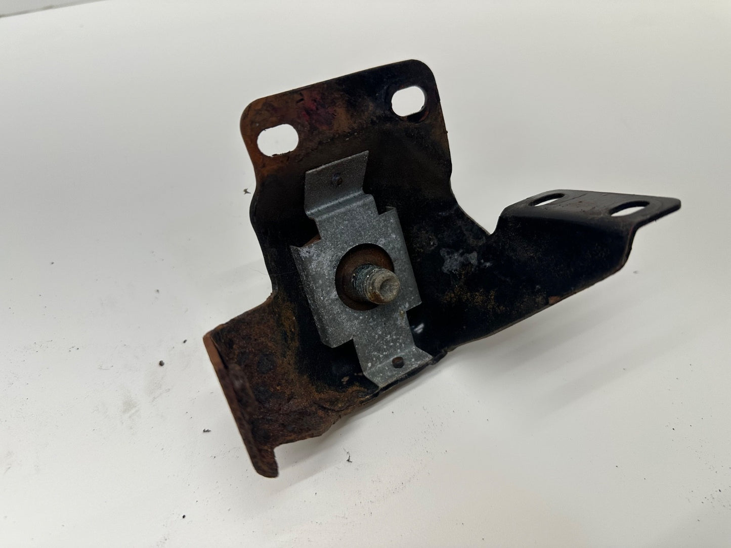 Jeep Wrangler YJ 87-95 Tail Gate Tailgate Rear Latch Striker Pin Catch Back Door