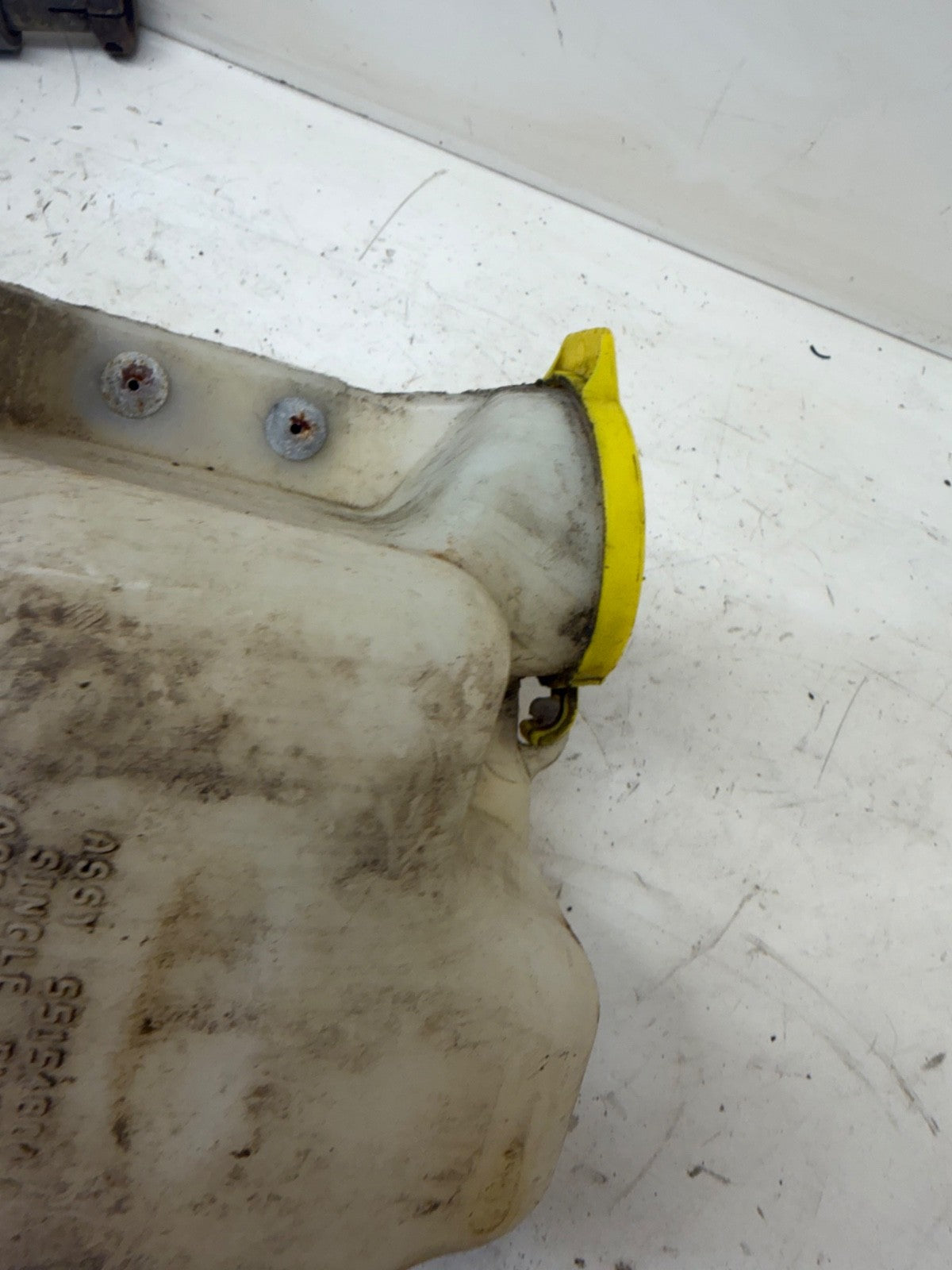 97-02 Jeep TJ Wrangler Single Pump Windshield Washer Reservoir Sprayer Tank OEM