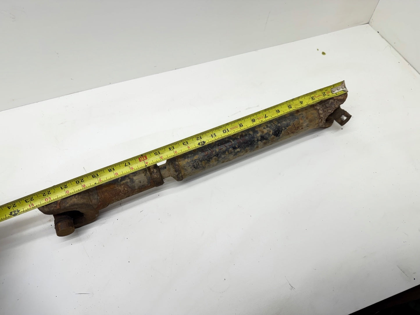 80-86 JEEP CJ7 T4 T5 SR4 6 8 cyl REAR DRIVESHAFT 21"-24" 4.2L Back Factory CJ 7